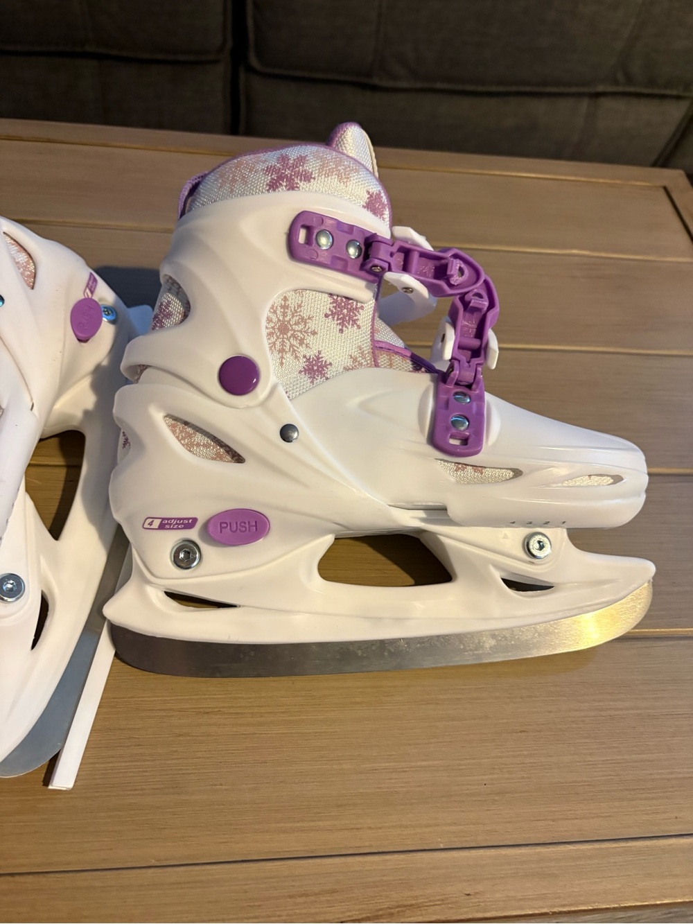 Girls' Adjustable Ice Skates - White & Purple Snowflake